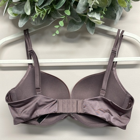 Victoria’s Secret Very Sexy Push-up Bra Smooth Underwire 34D - Picture 2 of 15